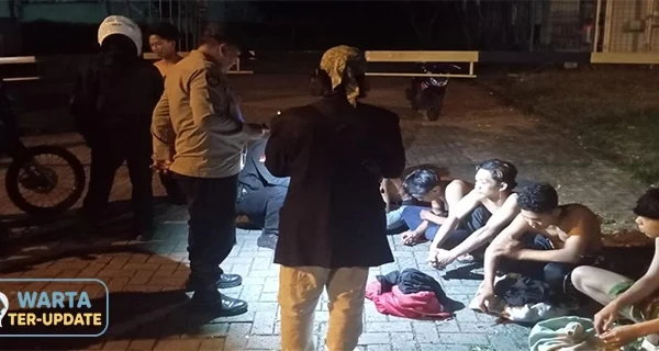 8 Remaja Diduga Hendak Tawuran Ditangkap Polisi Sita 2 Celurit