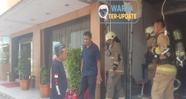 Resto Kelapa Gading Terbakar Akibat Gas Bocor 3 Orang Terluka