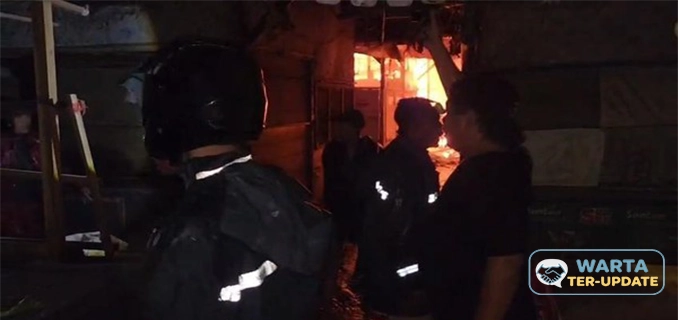 Kebakaran Pasar Lemahabang Cirebon Ratusan Kios Hangus