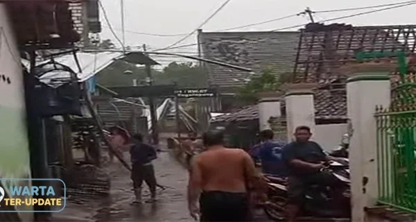 Puluhan Rumah Warga Tuban Rusak Akibat Angin Puting Beliung