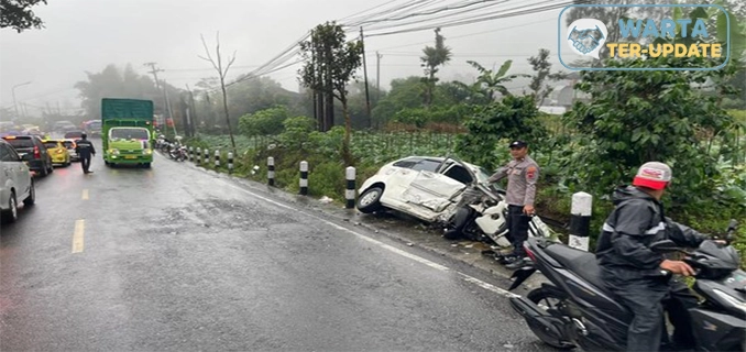 Truk Tabrak Mobil dan Motor di Wonosobo 2 Tewas 5 Terluka