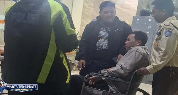 Ulah Sopir Mobil di Bekasi Seret Motor Usai Lawan Arah