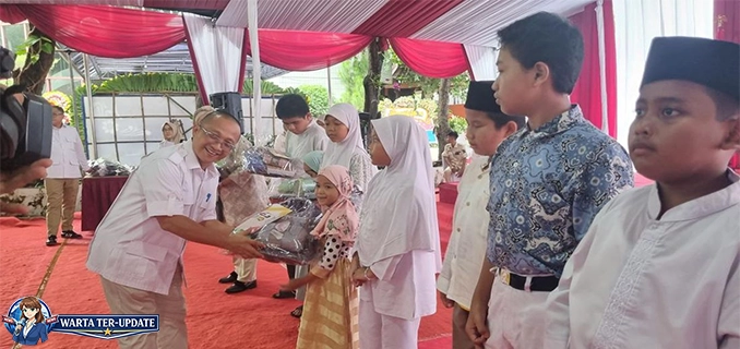 Dewan Pembina Gerindra Santuni Yatim di HUT ke-18