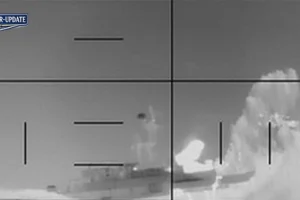 Kapal Selam AS Tenggelamkan Fregat Iran 87 Tewas